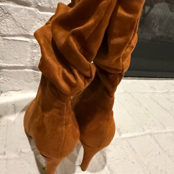 Brown Suede Ankle Boots - Picture 4 of 6